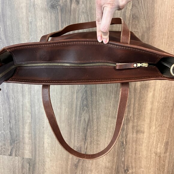 KMM & Co Brown Leather Hand Crafted Large Tote Bag Purse Zippered Travel Strap - Picture 4 of 13